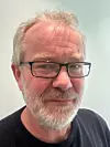 Morten J. Johansson, sosionom, avdelingsleder for beredskapshjem siden 2005, har tidligere jobbet i Norsk Fosterhjemsforening og med kompetanseheving på overgrepsfeltet.
