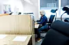 Etter at Kjersti Flakstad var åpen om at hun hørte dårlig, har arbeidsgiver latt henne bestemme hvilke rom hun ønsker å være i når de skal ha møter. Dette rommet er et av de beste siden det er såpass lite.