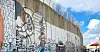 Byggingen av den israelske sikkerhetsmuren på Vestbredden, også kalt skammens mur, startet i 2002 og strekker seg over 70 mil. Muren går langt inn på palestinsk territorium og går gjennom Jerusalem, Betlehem og andre bebygde områder