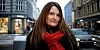 Barnevernspedagog Karianne Lund Boge har skrevet romanen Jenta i den gule kjolen.