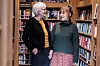 Kate Mevik er utdannet barnevernspedagog og sosiolog og jobber ved Nord universitet, mens Wenche Bjørnebekk er utdannet vernepleier og er forlagsredaktør i Universitetsforlaget.