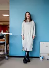 Sigrid har studert sosialt arbeid på skjerm, nå er hun ute i arbeidslivet.
