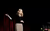 ANTIPRIVAT: Ida Søraunet Wangberg fra Manifest Analyse fortalte en historie om hvordan små private barneverninstitusjoner vokste seg store på 90- og 2000-tallet. Kampen mot privatisering er valt til FOs kampanjetema for neste periode.