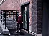For å dekke alles behov, er det ansatt mange ulike profesjoner i rusteamet som også jobber i Kjeller'n. Sosionom Kathrine Fauske er mest utegående. De dagene hun er i Kjeller'n, blir hun ofte spurt om sosialfaglige spørsmål.