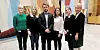 Barnevernsarbeiderne Lene Sørensen, Maya Røkkum Tvedt, Eilen Lura Sjursen, Marit Klemp Stephansen og Ann-Karin Sand møtte stortingsrepresentant  Freddy André Øvstegård på Tinget for å kreve flere øremerka stillinger til kommunalt barnevern.