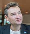 Høyres Henrik Asheim og andre politikere bør bruke sin makt til å presse offentlige virksomheter og private bedrifter til å gjøre mer for mennesker med dårlig helse, mener innsenderen.