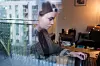 Her foran PC-en på sin ettromsleilighet i hovedstaden bruker Kine Albrigtsen mye tid om dagen.