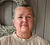Reidun Ims, sosionom, master i sosialfag og doktorgrad med spesialisering i sosialt arbeid. Har mange års erfaring i kommunalt barnevern, er nå førsteamanuensis i sosialt arbeid på Universitetet i Stavanger. Underviser på bachelor i barnevernspedagogikk, master i sosialfag og master i barnevernsarbeid.