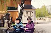 De sykler ruta Marie har ønsket seg, til arbeidssenteret i Bø (Driv Midt-Telemark), der hun vanligvis jobber. Her har hun vært vant til å fylle vedsekker.