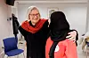 Randi Haugland er en støtte for Nihal Afani, som er prosjektkoordinator for Medkvinner i Røde Kors.
