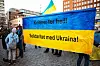 Det var mange paroler om internasjonal fred og solidaritet på 8. mars i 2022.