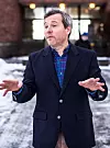 – Barnas liv endrer seg ikke bare fordi de er innenfor skoleveggene. De kommer inn med alle tingene de har med seg hjemmefra, påminner Dearing.