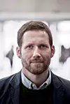 TOK ANSVAR: Sosionom Lars Amundsen ved Utekontakten i Bærum spurte gamerne om de ble med og lagde noe. Nå begynner Spillhuset å leve sitt eget liv.