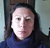 Irina Medberg kommer fra Ukraina, men bor i Sverige. Hun vil hjelpe ukrainske barn uten foreldre med å komme seg til landet.