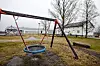 Asylmottak opprettes og legges ned i takt med antall søkere. Familier som bor på asylmottak flytter ofte, og barna sliter med stadig å ble revet bort fra venner og kjente omgivelser, mener Fafo-forsker Nerina Weiss. Illustrasjonsfoto fra nedlagte Eidsvoll mottak.