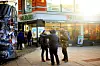Tuva og Lars André oppdaterer seg på forholdene i Brugata, en av hovedstadens åpne russcener.