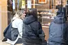 Feltarbeiderne går ofte innom McDonalds i sentrum ved torget.