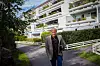 STRAMT SKJEMA: Elvis Chi Nwosu har få ledige øyeblikk mellom bystyremøter, Ap Holmlia og de antirasistiske foreningene han fronter.