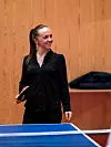 En halvtime senere går Flygansvær inn på kontoret for å legge tilbake bordtennisracketene. Der sitter resten av bordtennisgjengen. Nå i full konsentrasjon foran hver sin PC. Leken er over – i hvert fall for denne gang.
