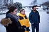 Camilla Kobbeltvedt (22) (i midten) studerer barnevernspedagogikk og tror det er viktig å samarbeide mer på tvers av profesjoner. Vernepleierstudent Daniel Fagerdal (40), som står ved siden av, er helt enig.