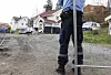 DREPT PÅ JOBB: Tirsdag morgen har politiet sperret av området rundt huset der en ansatt er drept ved Behandlingssenteret Små Enheter på Vollen i Asker.