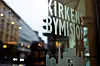 TUNGVEKTER: Kirkens Bymisjon Oslo frykter å bli spilt ut over sidelinjen av kommersielle aktører med langt tynnere pensjonsforpliktelser. Når ikke de offentlige oppdragsgiverne vil dekke pensjon, velger Bymisjonen billigere pensjonsavtaler.