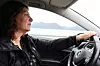 Teamet i Vesterålen følger for tiden opp 69 personer i fem forskjellige kommuner. Sosionom Lena Leinan leder teamet og bruker tiden i bil til å ha nødvendige telefonsamtaler.