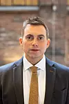 Hans Christoffer Aargaard Terjesen er utdannet sosiolog og forsker ved Arbeidsforskningsinstituttet (AFI) på OsloMet.