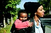 FANGET: Anzal (3 år) har flyktningstatus og opphold i Norge. Mor Saado Sahal har bare midlertidig opphold og må søke hvert år.