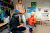 Daria Dorokhova og datteren Alisa har bodd i Molde siden mars. Mannen Denis kom 30. mai, på datterens 4-årsdag. Nå er hun i barnehage hver dag mens foreldrene følger introduksjonsprogrammet og får foreldreveiledning