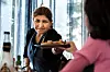 Naila Abdiani snakker dari og lager matretten dolma til barna.
