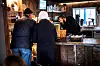 Kafé Jeger besøkes flittig av turgåere og andre som vil ha lokale varer.