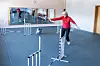 Gondola Guttormsen er instruktør i hundesporten agility, og er avhengig av å få trene med hundene i helgene.