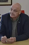 GIR OMSORG: Ulf Rogneby har hatt ansvar for 30 mindreårige asylsøkere de siste to årene. En av dem sendte penger til familie i utlandet.