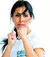 SLÅR FRA SEG: - Du kan ikke være svak her i verden. Du kan ikke leve et perfekt liv. Du må takle problemene som kommer, mener Aysel Øzdemir.