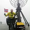 Adrian Lund nådde Nordkapp etter å ha syklet Norge på langs.