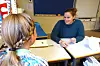Miljøterapeut Elin Valle Mørk understreker at det forebyggende arbeidet hun gjør er lovpålagt. - Nå må stillingene lovpålegges, sier hun.