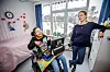 Caroline Elisabeth Grønbech (t.v.) har forberedt jula siden oktober. Her sammen med Elin Mørland, som leder to avdelinger på Nordre Aasen.