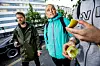 GAMLE KJENTE: Sosionom Cathrine Sundal Jacobsen og «Jonny» har kjent hverandre i flere år. Nå er hun på patrulje med Anders Kildal-Mathisen (bak).
