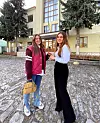 Diana Teteria (t.h.) og Viktoriya Subotina takket raskt ja til å bli de første ansatte i august.