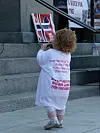 Flere valgte å ta med barna på demonstrasjonen mot det norske barnevernet.