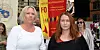 Ann Therese By (t.v.) og Runa Hjertø mobiliserte til støttemarkering for familien Abasi onsdag kveld.