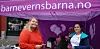Victoria Dollst (t.h.) og Vilde Adolfsen fra Landsforeningen for barnevernsbarn utfordrer fagfolk og politikere på Arendalsuka.