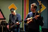 Shrimpdogs ble til da Fredrik (t.h.) ville begynne å spille gitar igjen. Nå trakterer han både gitar og ukulele i Bodø-bandet.