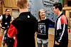 Maja piffer opp ungdommene til aktiviteter de skal gjøre.