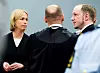 Inga Bejer Engh var aktor i 22. juli-rettssaken. Her fra april 2012 i samtale med Anders Behring Breivik og hans forsvarer Geir Lippestad (bakhodet).