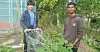 Younis (16) og Sanjay (18) har sommerjobb i bydel Grorud.