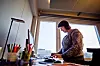TIDKREVENDE RAPPORTERING: Familieveileder Lise Bruun Trulsen i Grünerløkka bydel gleder seg til å bruke mindre tid på rapportskriving etter innføring av Tillitsreformen. Foto: