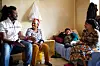 HÅPEFULLT: Aïssatou Bah (fra venstre), Oumon Hawa Barry, Racky Bah og Niang Aboubakri har vunnet en foreløpig seier.  Aboubakri sitter i styret for husokkupantene. Vil norsk fagbevegelse støtte dem? spør han.