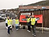 Utdanningsforbundet streiker foran Bergen Kristne Grunnskole. Steinar Vegsund Strømsli, leder for Utdanningsforbundet Vestland står sammen med streikende lærere.